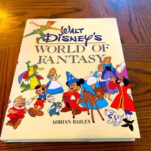 A original Walt Disney world of fantasy book